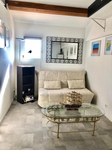 Le Broc Bed & Breakfast | Charmant Studio Indépendant Le Broc avec parking privé