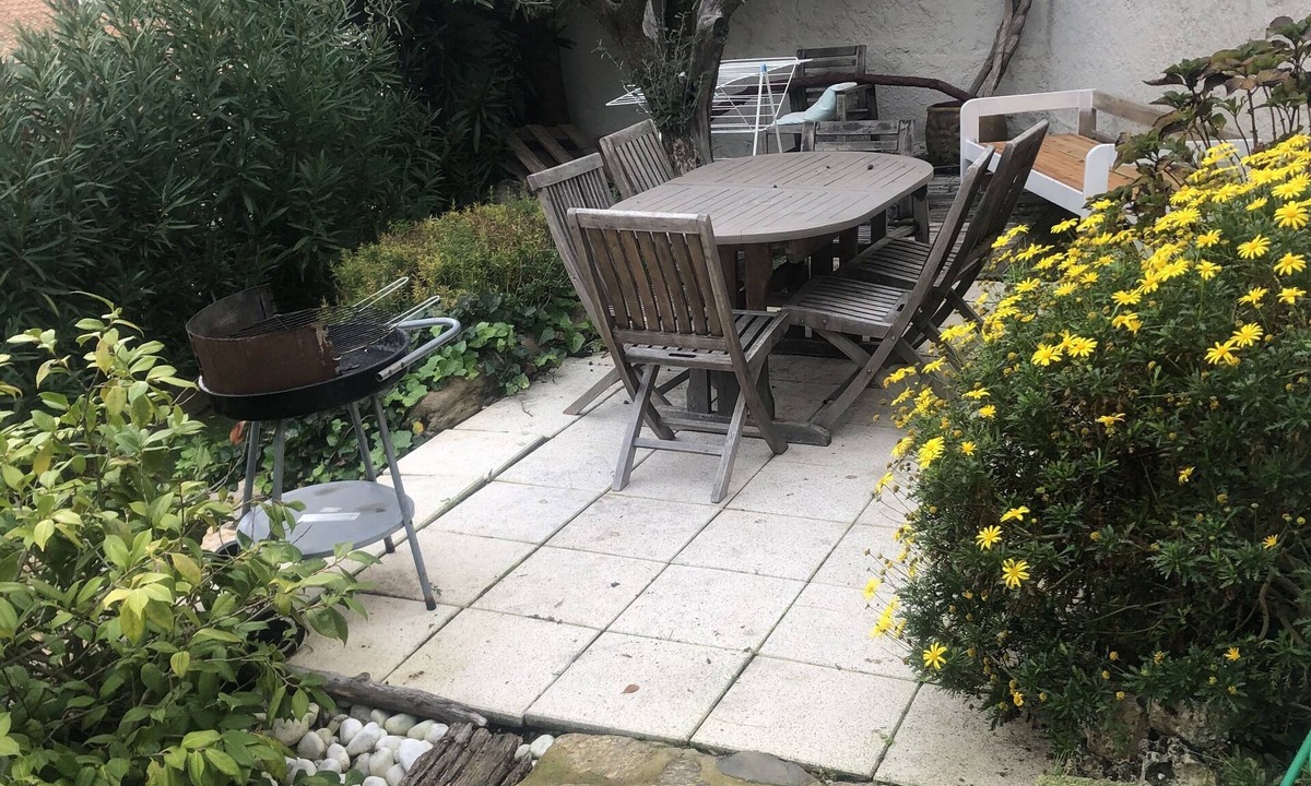 Cogolin Apartment | Charmant T3 Rez-de-jardin de Villa Dans un Lotissement Privé