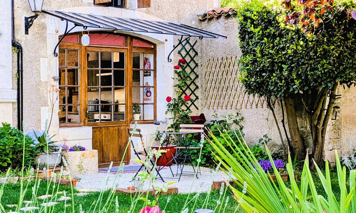 Val-de-Bonnieure Cottage | Charming Cottage with exclusive use of the Jacuzzi upon request