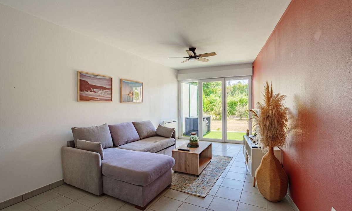 Bayonne Apartment | Charming one-bedroom apartment with a terrace and parking near Bayonne