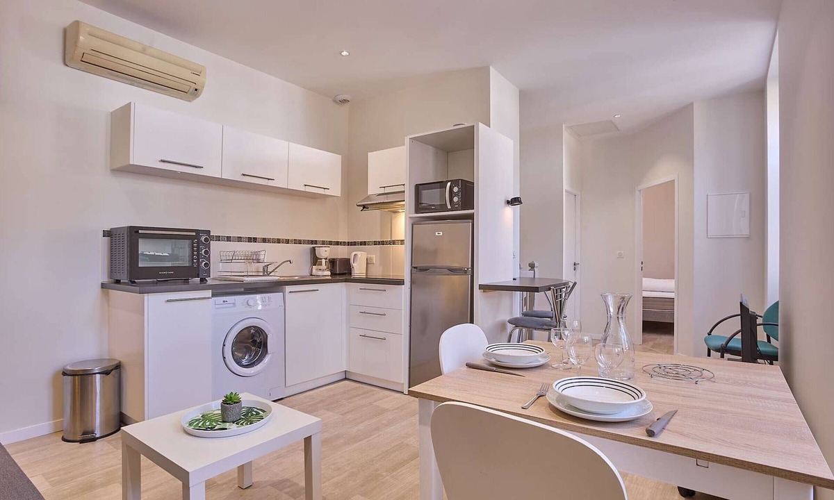 Barbotan-les-Thermes Apartment | Charming renovated T2 in Barbotan, pets allowed, free parking and Wifi
