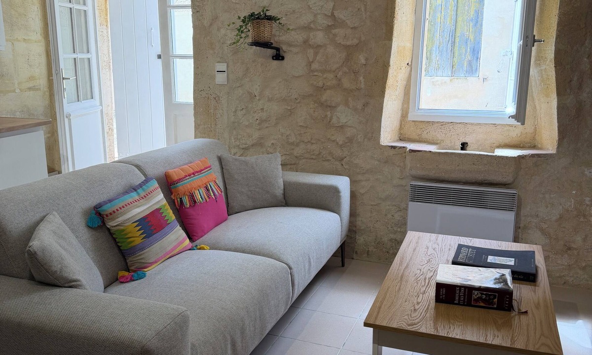 Lugaignac House | Charming stone house near Saint-Émilion