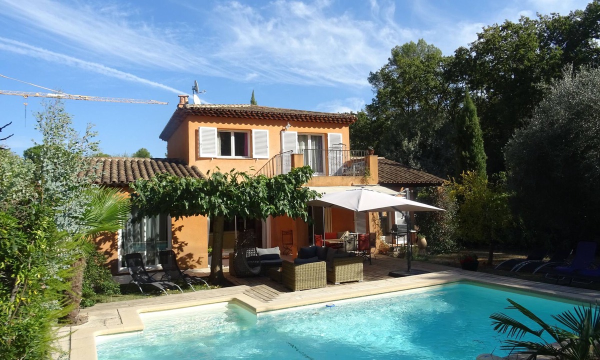 Valbonne House | Charming villa in a quiet area with pool and garden
