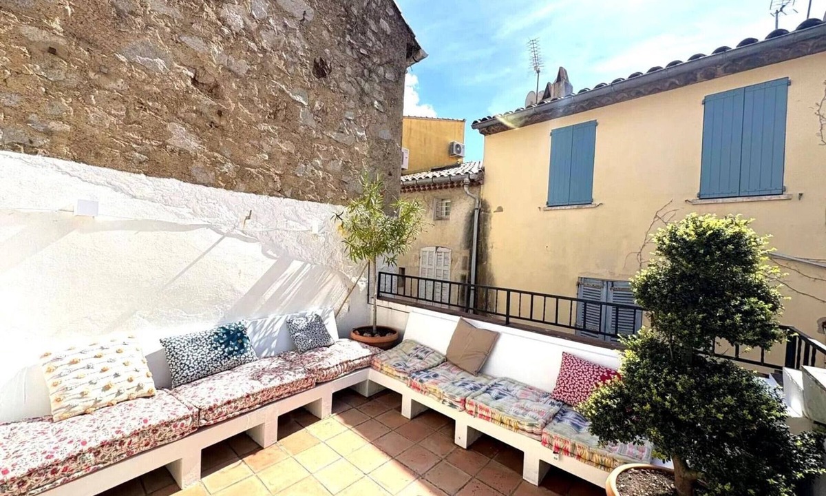 Old Town Cottage | Charming Village House Saint-Tropez Center with Rooftop