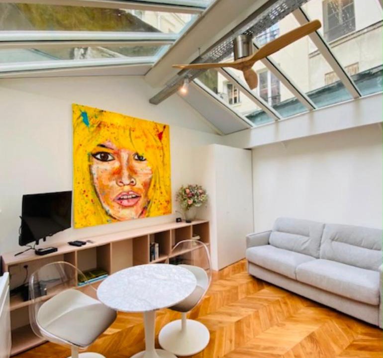 Val-de-Grace Apartment | Chic & quiet studio workshop in Paris Port-Royal