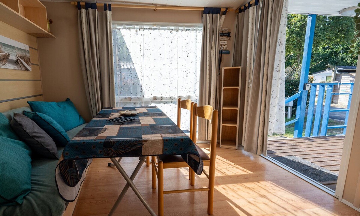 Les Mathes House | Comfort and Relaxation in Les Mathes: Mobile Home with Private Garden & Tennis Access