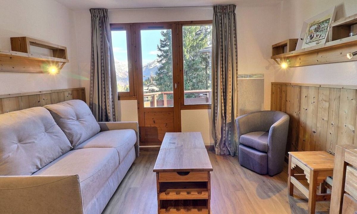 La Perriere Apartment | Comfortable 2 Rooms, Ski-In/Ski-Out, Near Shops