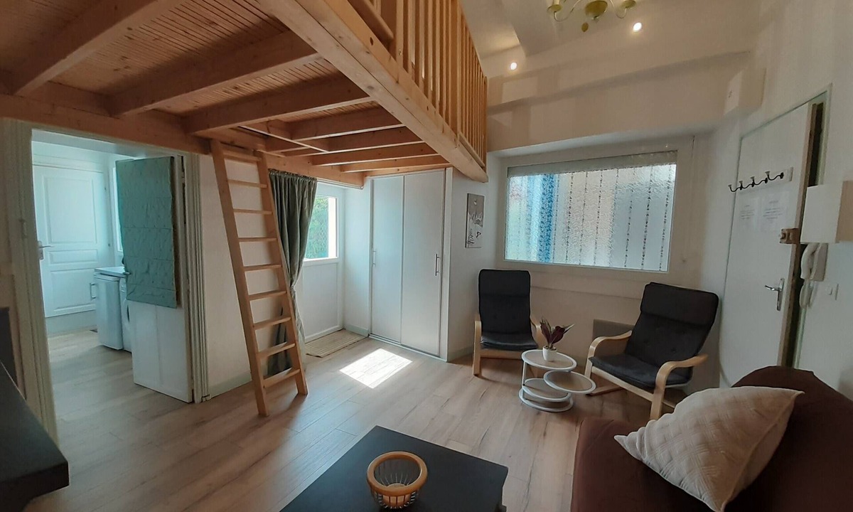 Argeles Gazost Apartment | Comfortable Apartment with Mountain View, Private Terrace and Wi-Fi