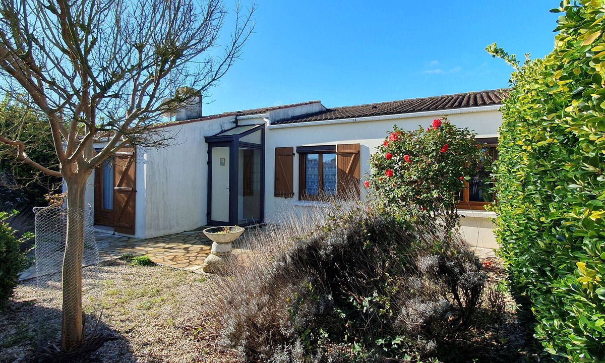 LʼAiguillon-sur-Mer House | Comfortable, spacious house for 6 people, pets on request