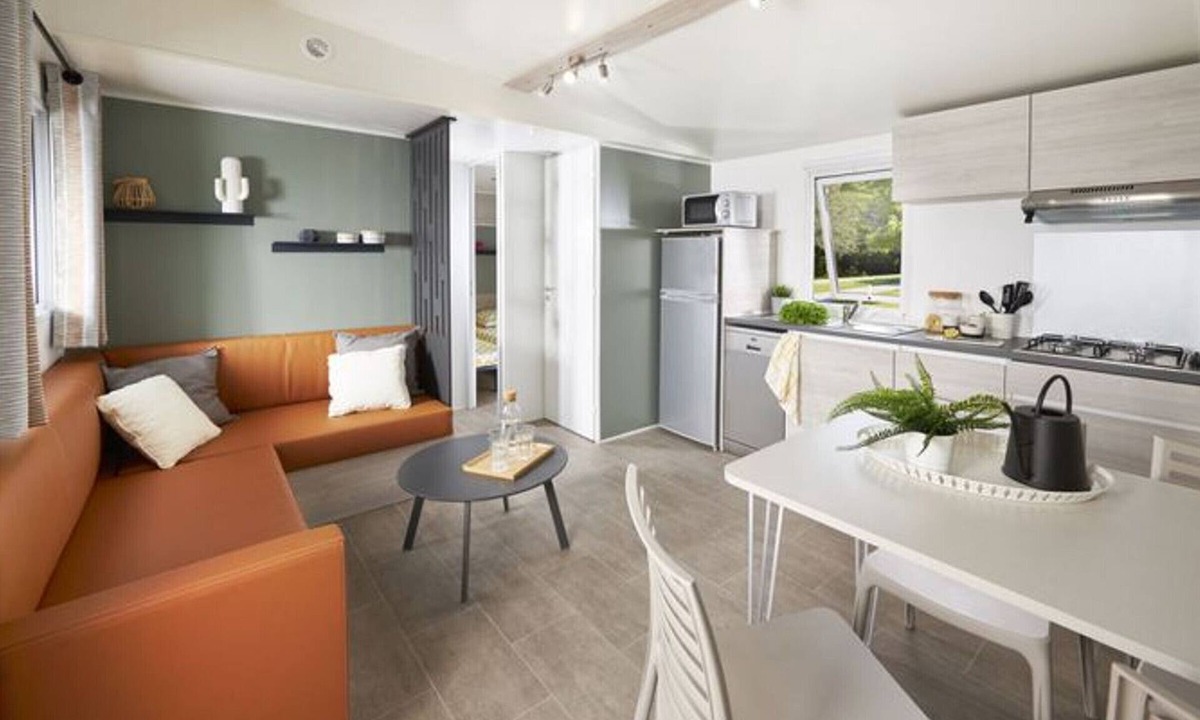 Seillac House | Comfortable Mobile Home 3 Bedrooms with Terrace