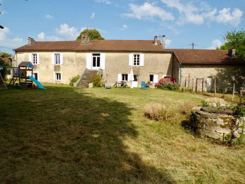 Monsec House | Commanderie Pontarnaud
