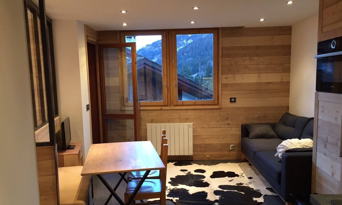 Valmorel Apartment | Contemporary chalet" apartment 2bed, 4p, Valmorel Planchamp, ski in ski out