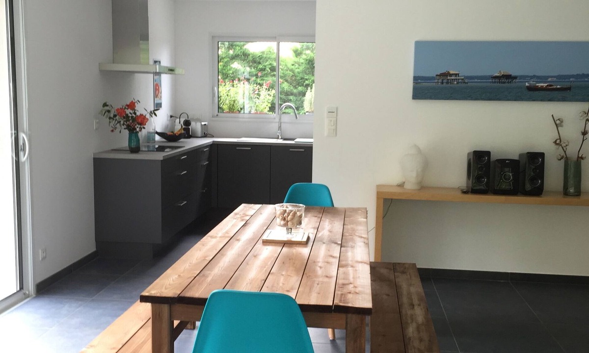 Le Teich Villa | Contemporary, air-conditioned, 3-bedroom house—bright and quiet—in the Arcachon Basin