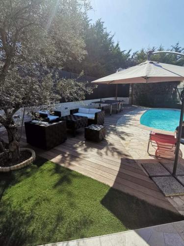 Le Cannet House | Cosy bas de villa, à 10 min de Cannes, piscine privée chauffée