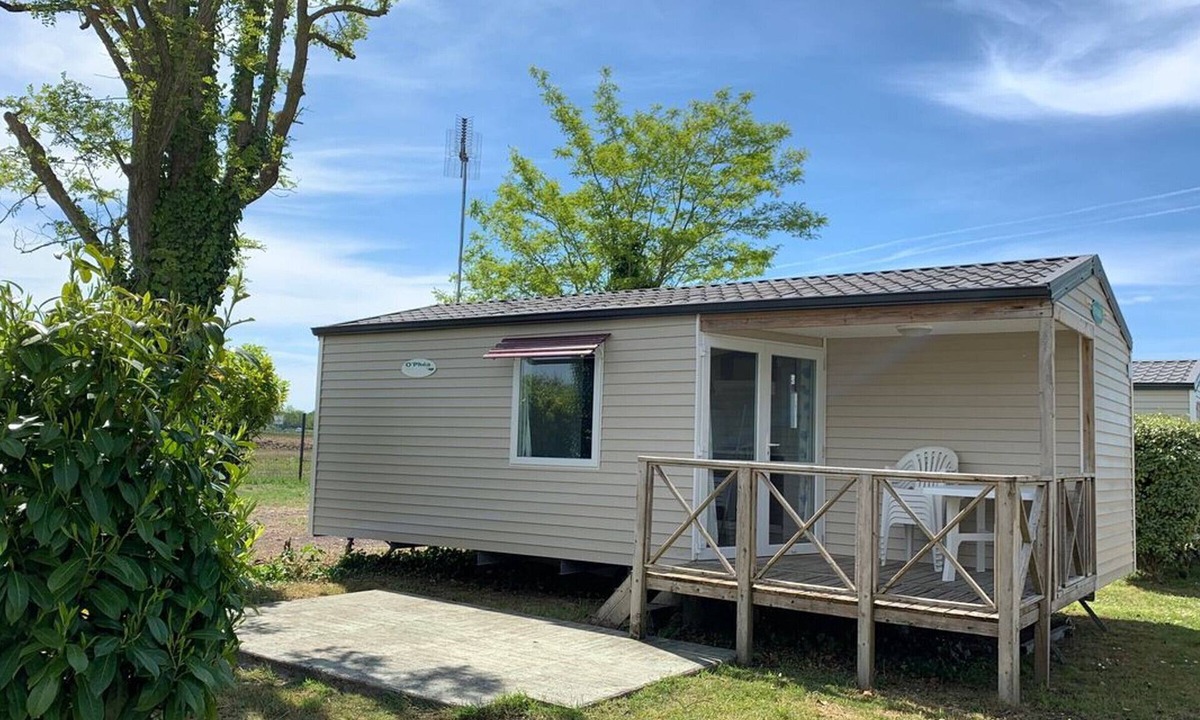 Arvert House | Cosy mobile home with terrace for 4