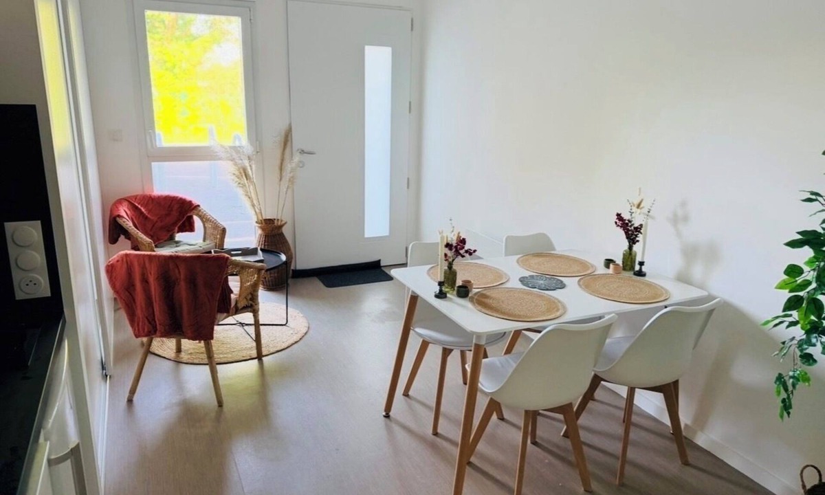 La Roche-sur-Yon Apartment | Cosy studio near Puy du fou - Ideal for visiting the Vendée region