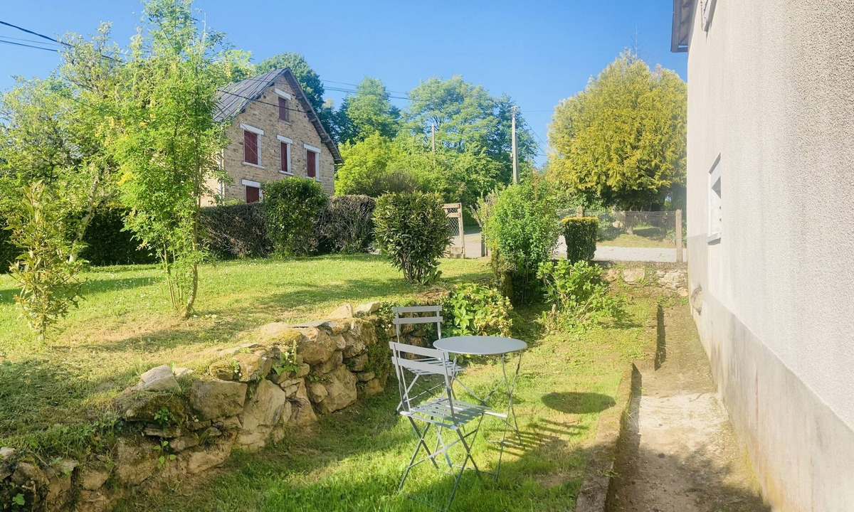 Chanteix House | Cottage In the Shadow of the Tulip Tree