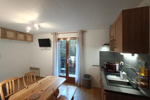 Albiez-le-Vieux House | Cozy apartment in Albiez-Montrond near the slopes