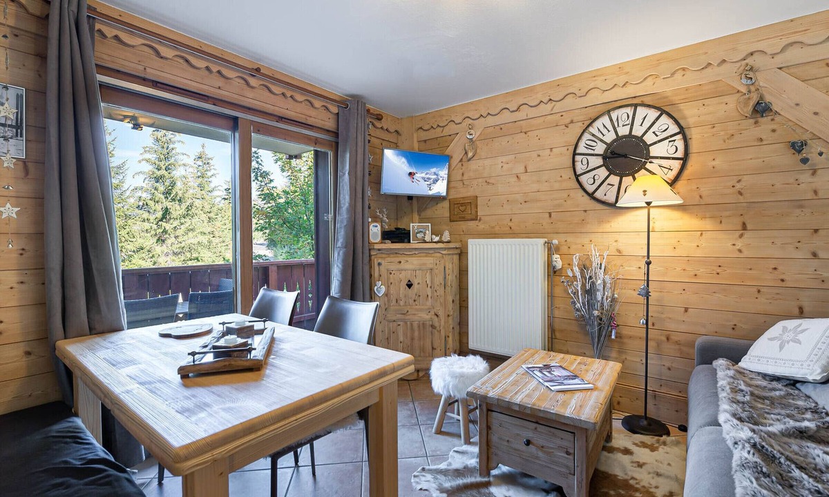 Meribel Village Apartment | Cozy apartment in Méribel with terrace