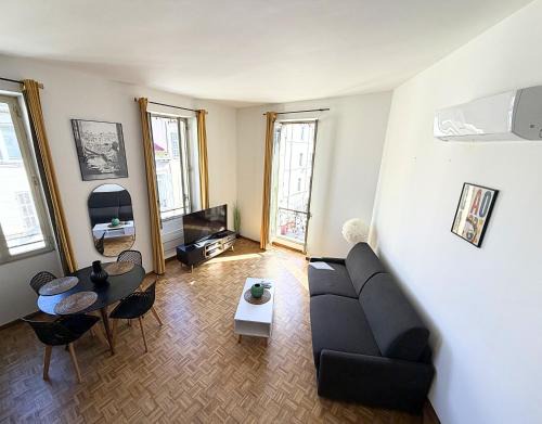 6th Arrondissement Apartment | Cozy duplex Rue Paradis