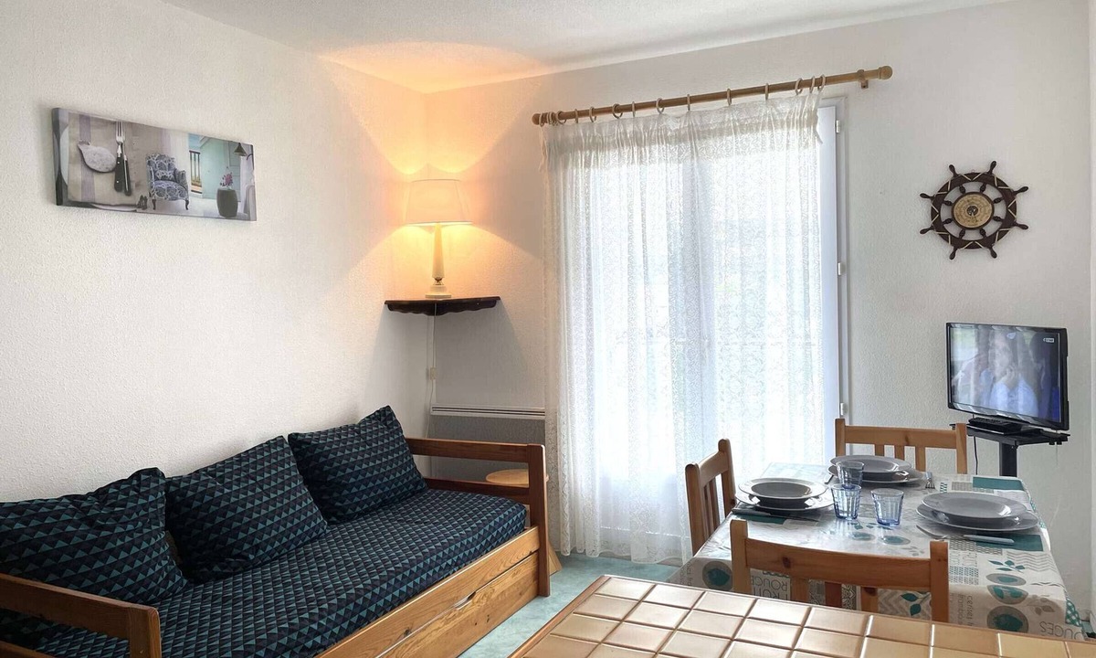 Saint-Gilles-Croix-de-Vie Apartment | Cozy 1BR Apartment Near Beach with Private Garage, Sleeps 3, Saint-Gilles-Croix-de-Vie