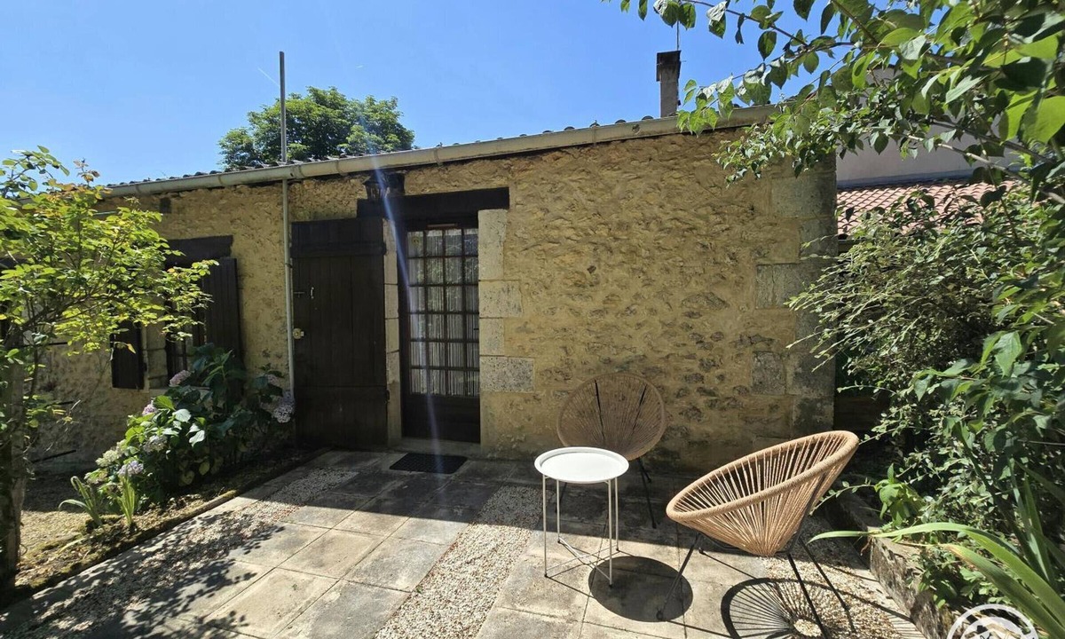 Siorac-en-Perigord Cottage | Cozy gÃ®te with private parking - 2 guests