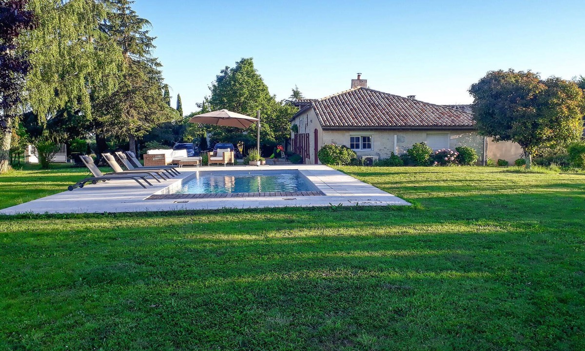 Doulezon House | Cozy home in Doulezon