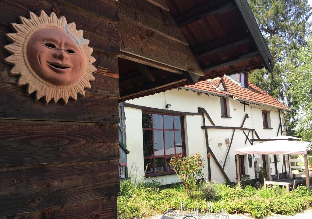 Saint-Dizier-Leyrenne Bed & Breakfast | Domaine Les Filloux