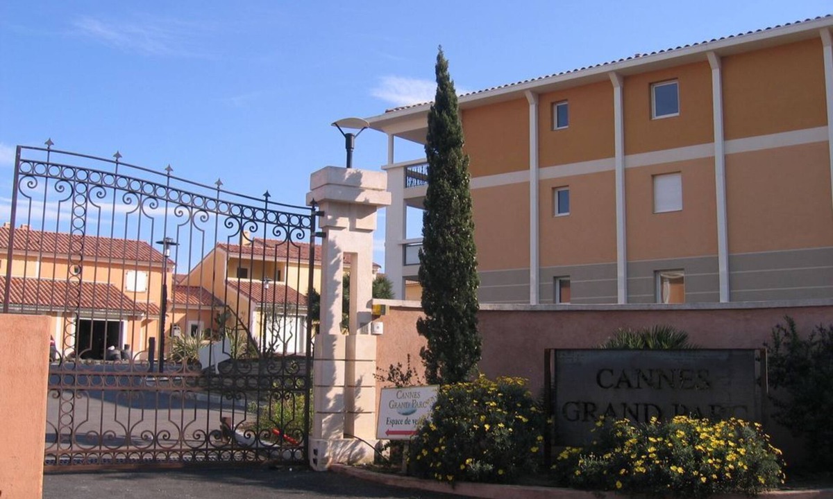 La Croix des Gardes Apartment | Duplex apartment 6 people Cannes Grand Parc