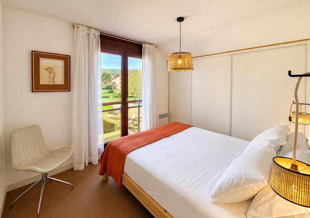 Amphion-les-Bains Apartment | Duplex d’exception avec vue lac et accès direct au Léman – Entre Évian et Thonon