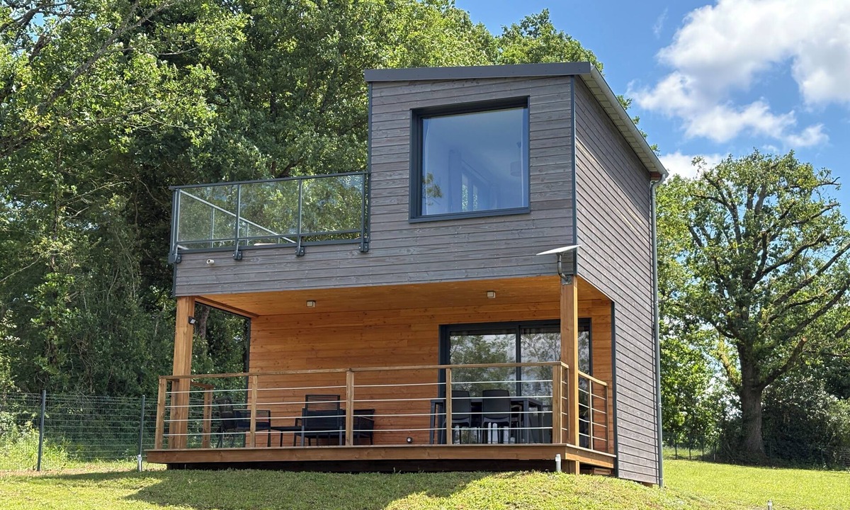 Saint-Plantaire Ski Chalet | Eco Lodge Nature with panoramic view of Lake Eguzon