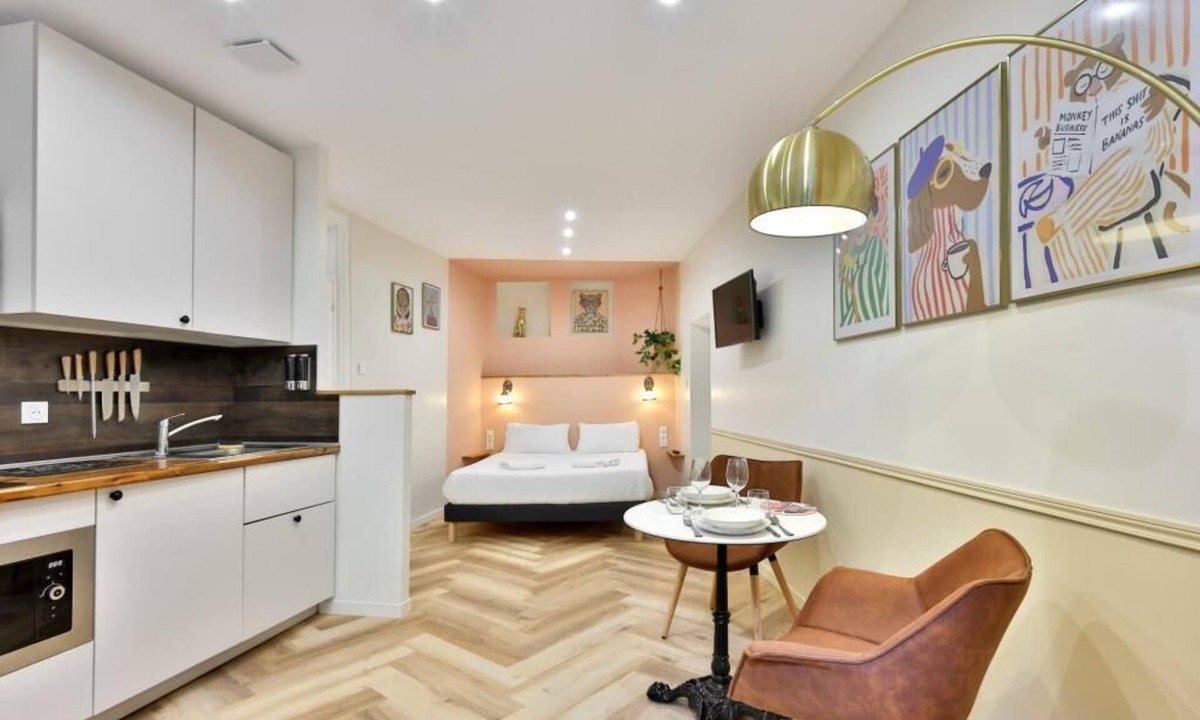 Perigueux Apartment | Elegant Studio with Private Terrace near Périgueux Historic Center