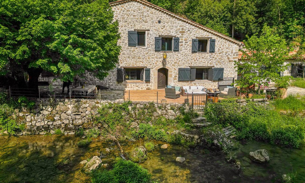 Saint-Vallier-de-Thiey House | Escapade au Moulin et sa Rivière Privative au Milieu D'un Domaine de 14 Hectares