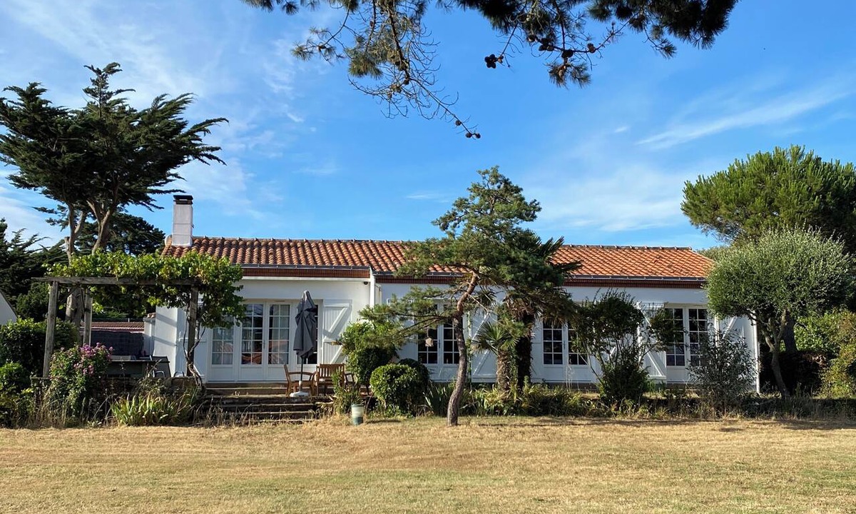 Prefailles House | Family home for 8 people - Beach and village within walking distance