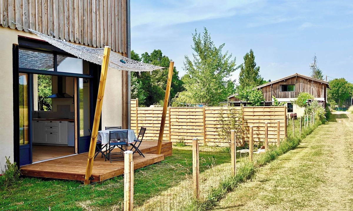Coimeres House | Gîte beautiful countryside, quiet, animals, outdoor bath. Ideal for families.