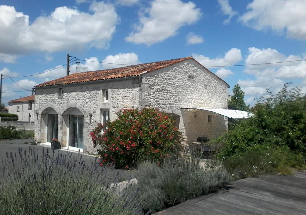 Pons House | Gîte climatisé * Le Pigeonnier