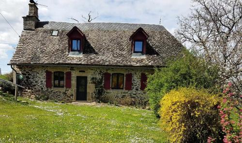 Saint-Martin-la-Meanne Apartment | Gîte de France Peuch del pic 2 épis - Gîte de France 5 personnes MAE-9854
