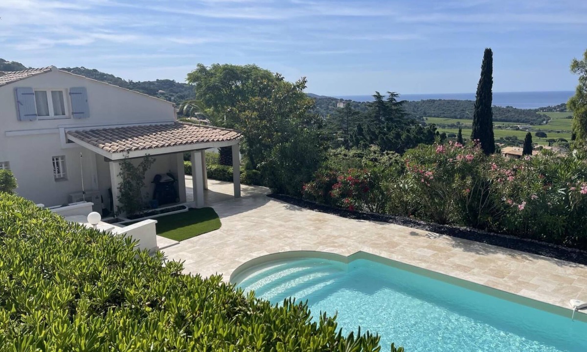 La Croix-Valmer House | G2982 - LA Croix Valmer