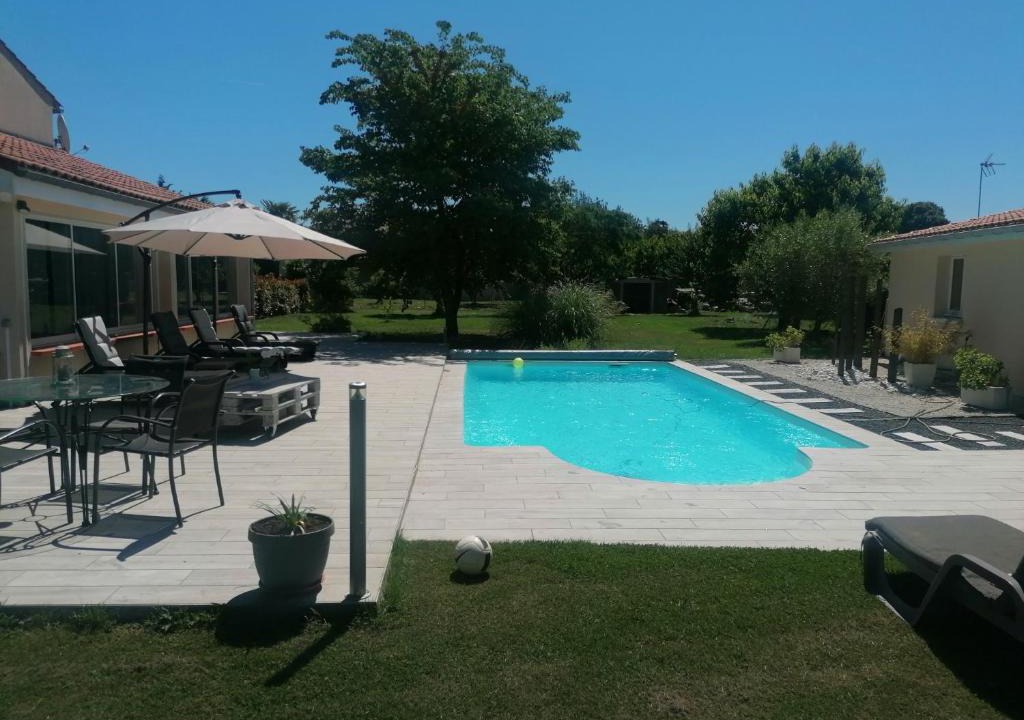 Saint-Nicolas-de-la-Grave Apartment | Gite