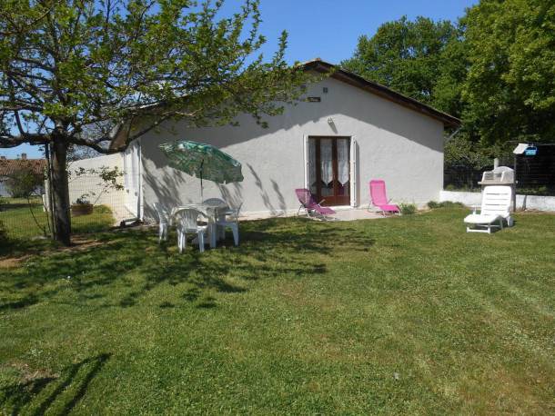 Saint-Vivien-de-Medoc House | Gite Saint-Vivien-de-Médoc, 2 bedrooms, 4 persons