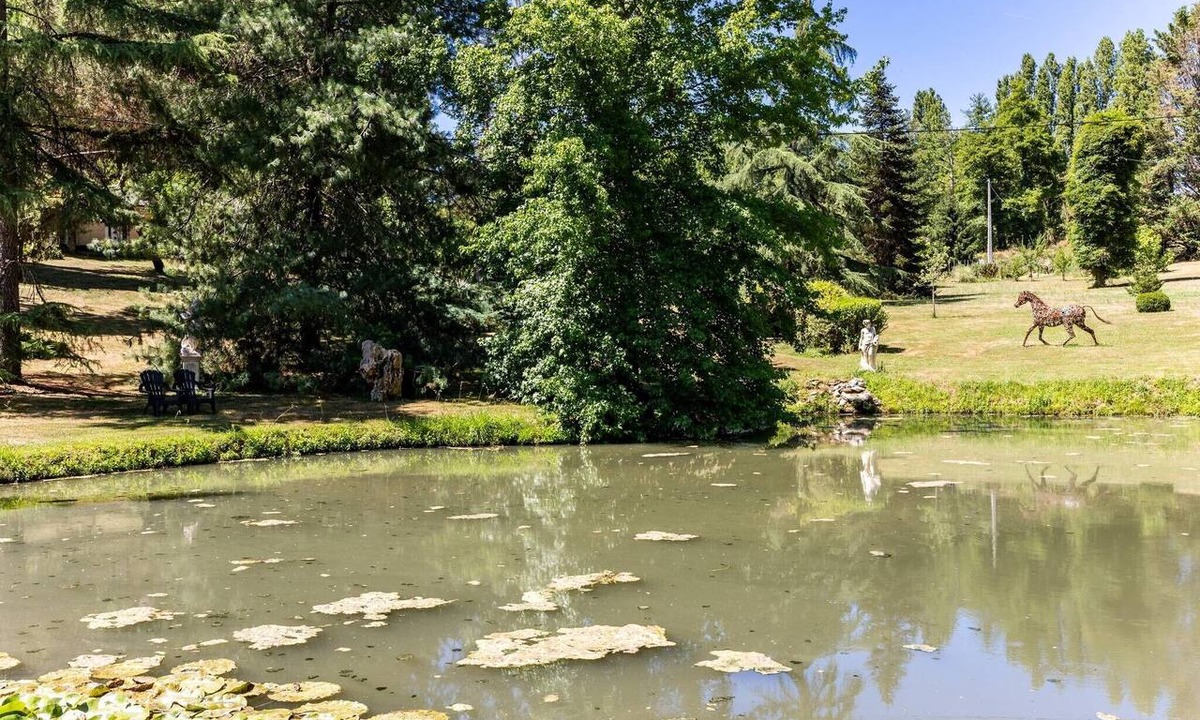 Lamothe-Montravel House | Gîte “Le Jardin d’Eau” with Private Terrace, Shared Garden and Wi-Fi