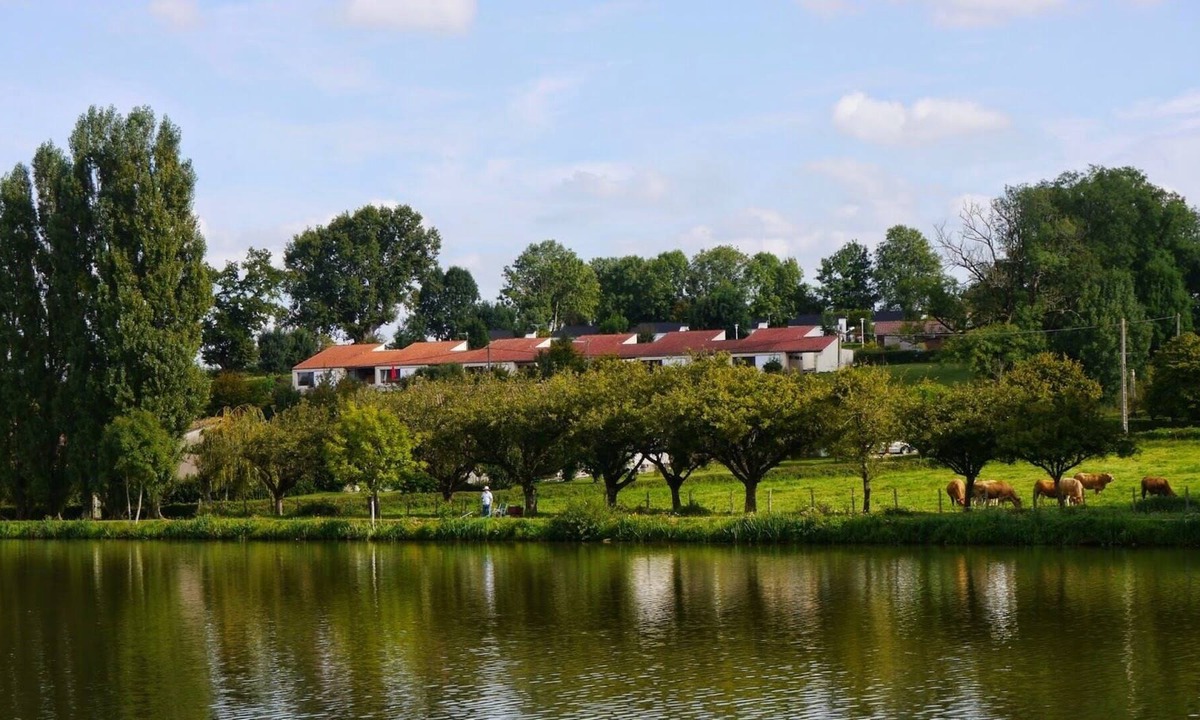 Verruyes House | GITE N ° 12 WITHIN A GITE VILLAGE WITH HEATED POOL AND JACUZZI