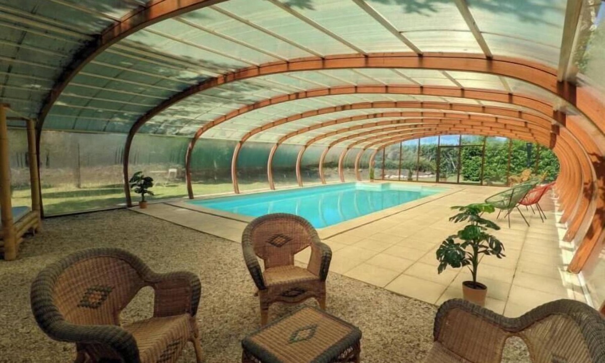 Chadurie Ski Chalet | Gîte Plum - Nature and Relaxation Stay with Heated Pool in Charente