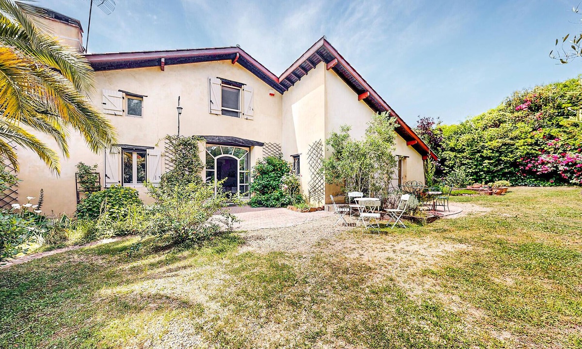 Ossages House | Gorgeous home in Ossages
