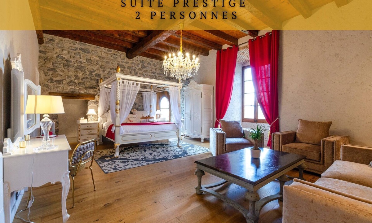Cruet Bed & Breakfast | Guest Room – Château de la Rive – 2 Guests