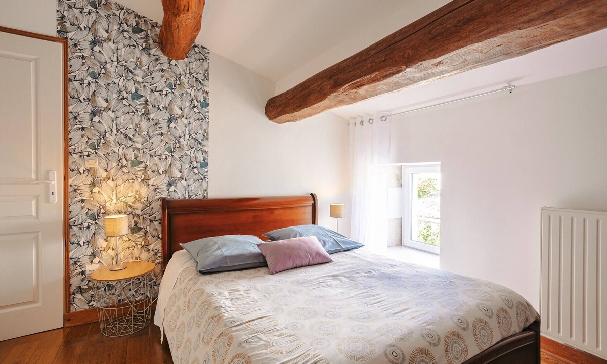 Courcon Bed & Breakfast | Guest Rooms - Aubépine and Bleuet Rooms