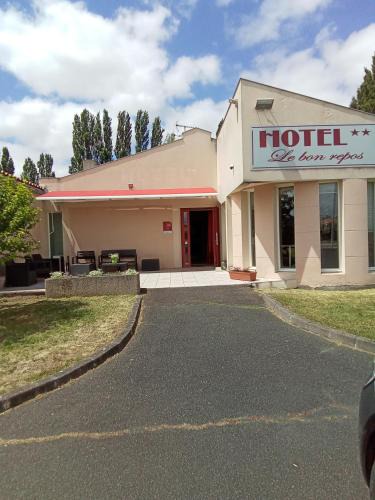 Barbezieux-Saint-Hilaire Hotel | Hôtel Bon Repos