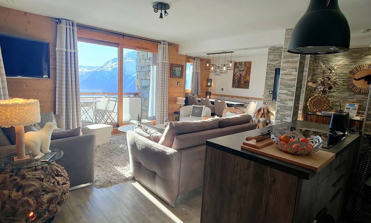Les Eucherts Apartment | High-End Apartment in La Rosière 1850, 5 Rooms for 10 Guests, Ski-In/Ski-Out