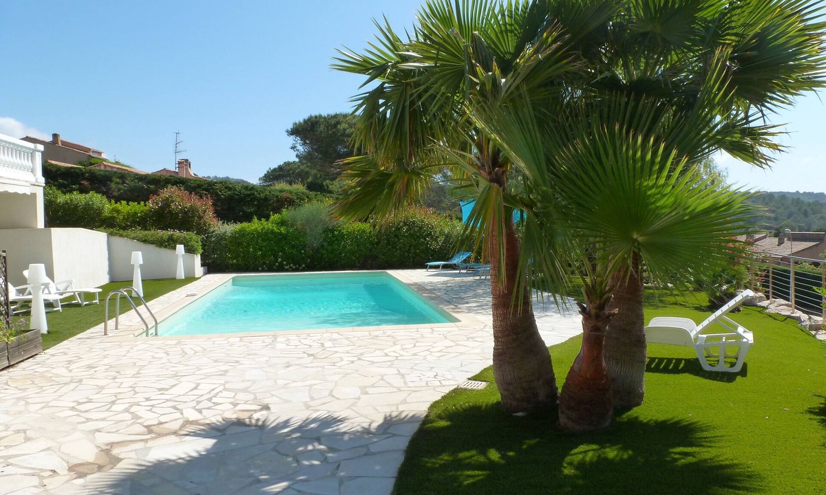 La Croix-Valmer Apartment | High villa, nice amenities, swimming pool, near the sea, La-Croix-Val