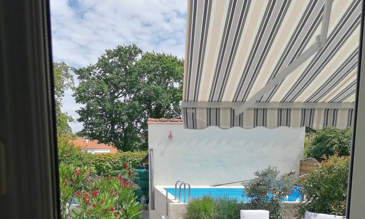 Saint-Georges-de-Didonne House | Holiday home beach and supermarket on foot All inclusive wifi swimming pool 3 bedrooms